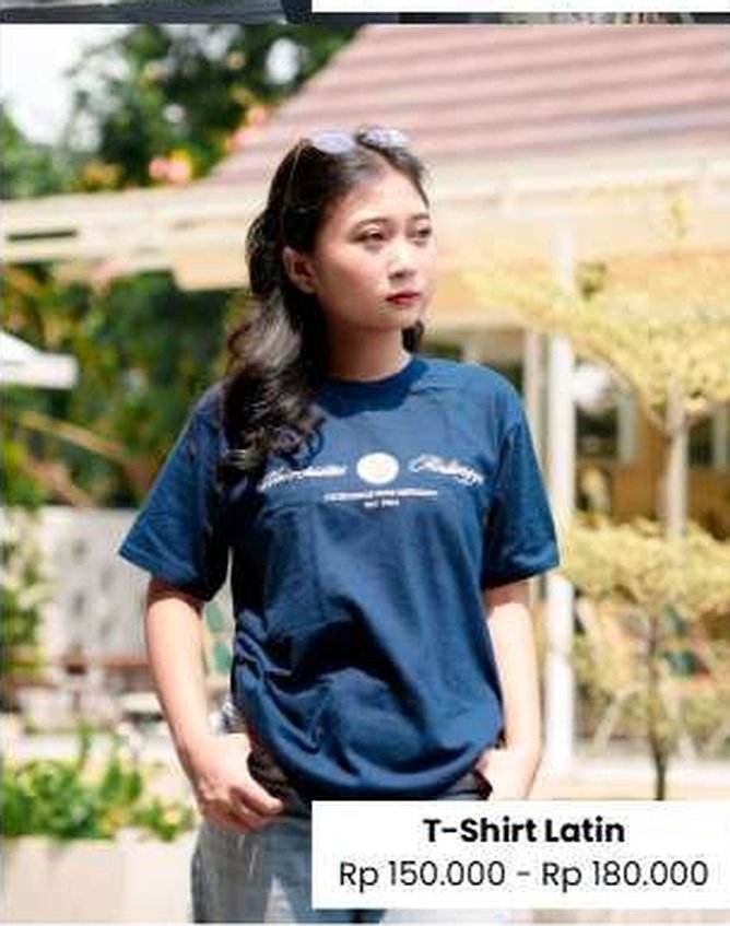 T-Shirt Latin Universitas Airlangga